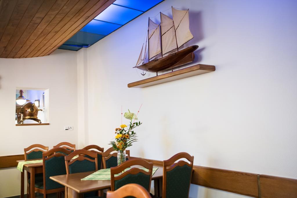 Hotel Laguna Чеське Будєйовіце Екстер'єр фото