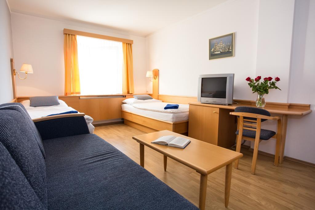 Hotel Laguna Чеське Будєйовіце Номер фото